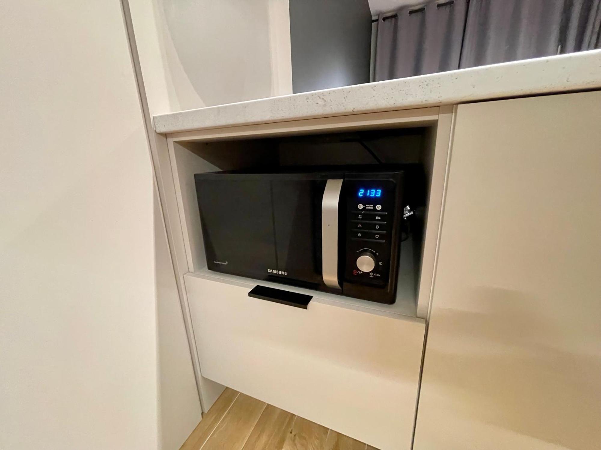 شقة Time&House Pileckiego Przy Centrum Onkologi I Klinice Novum Apartament Na Wylacznosc Pokoj,Sypialnia,Lozko, Lazienka,Kuchnia وارسو المظهر الخارجي الصورة