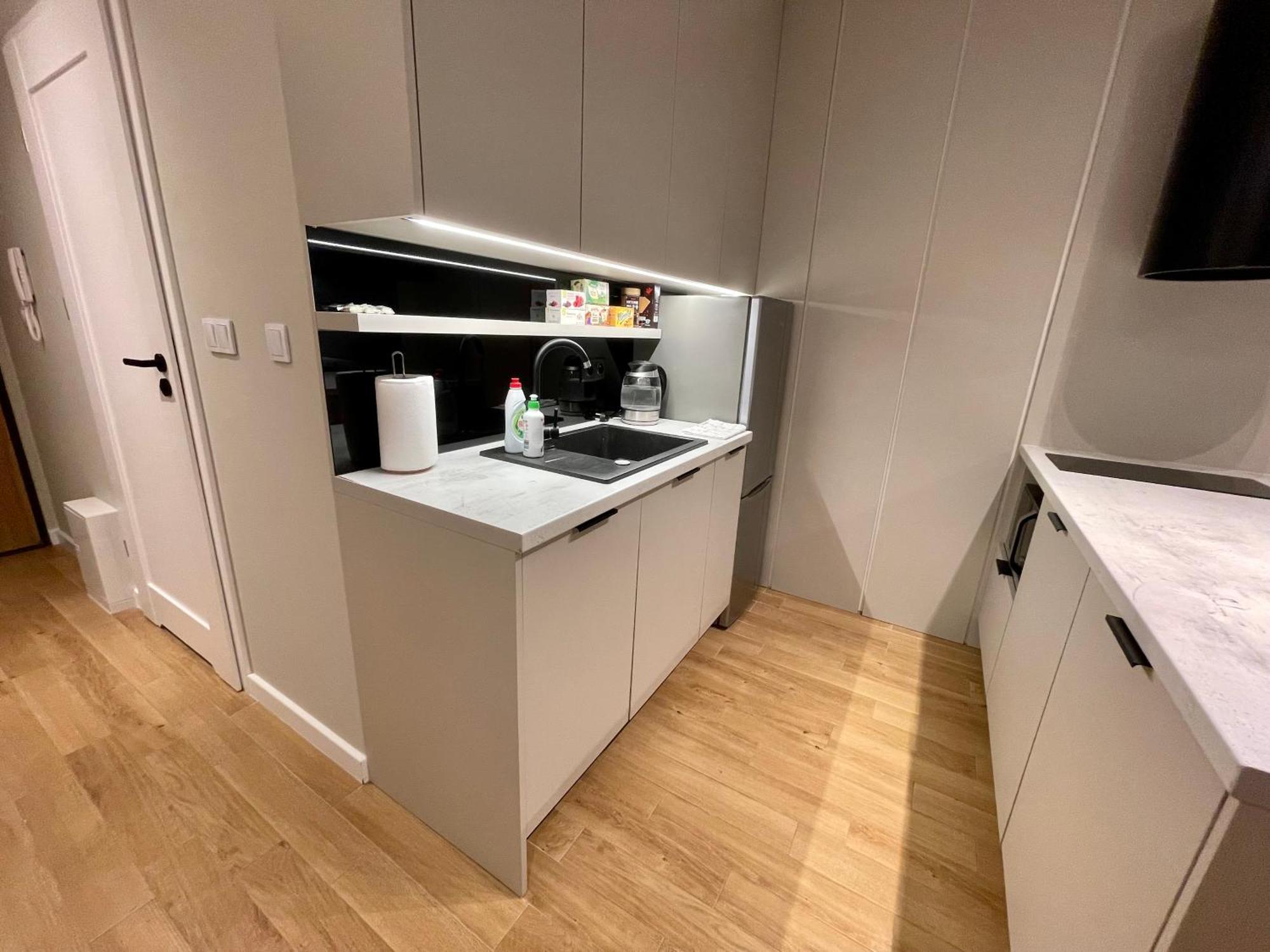 شقة Time&House Pileckiego Przy Centrum Onkologi I Klinice Novum Apartament Na Wylacznosc Pokoj,Sypialnia,Lozko, Lazienka,Kuchnia وارسو المظهر الخارجي الصورة